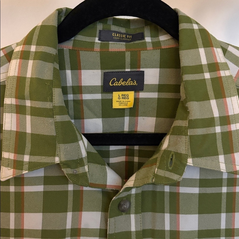 Cabelas Flannel - Picture 2 of 3